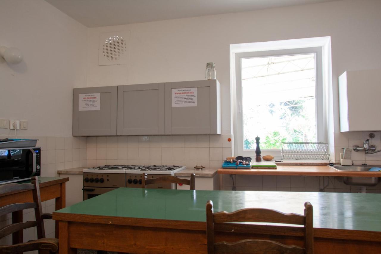 Hostel Trobenta In Oblak ポルトローシュ エクステリア 写真